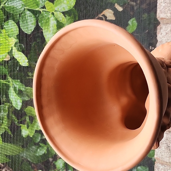 Ceramic cherub planter - Picture 3 of 8